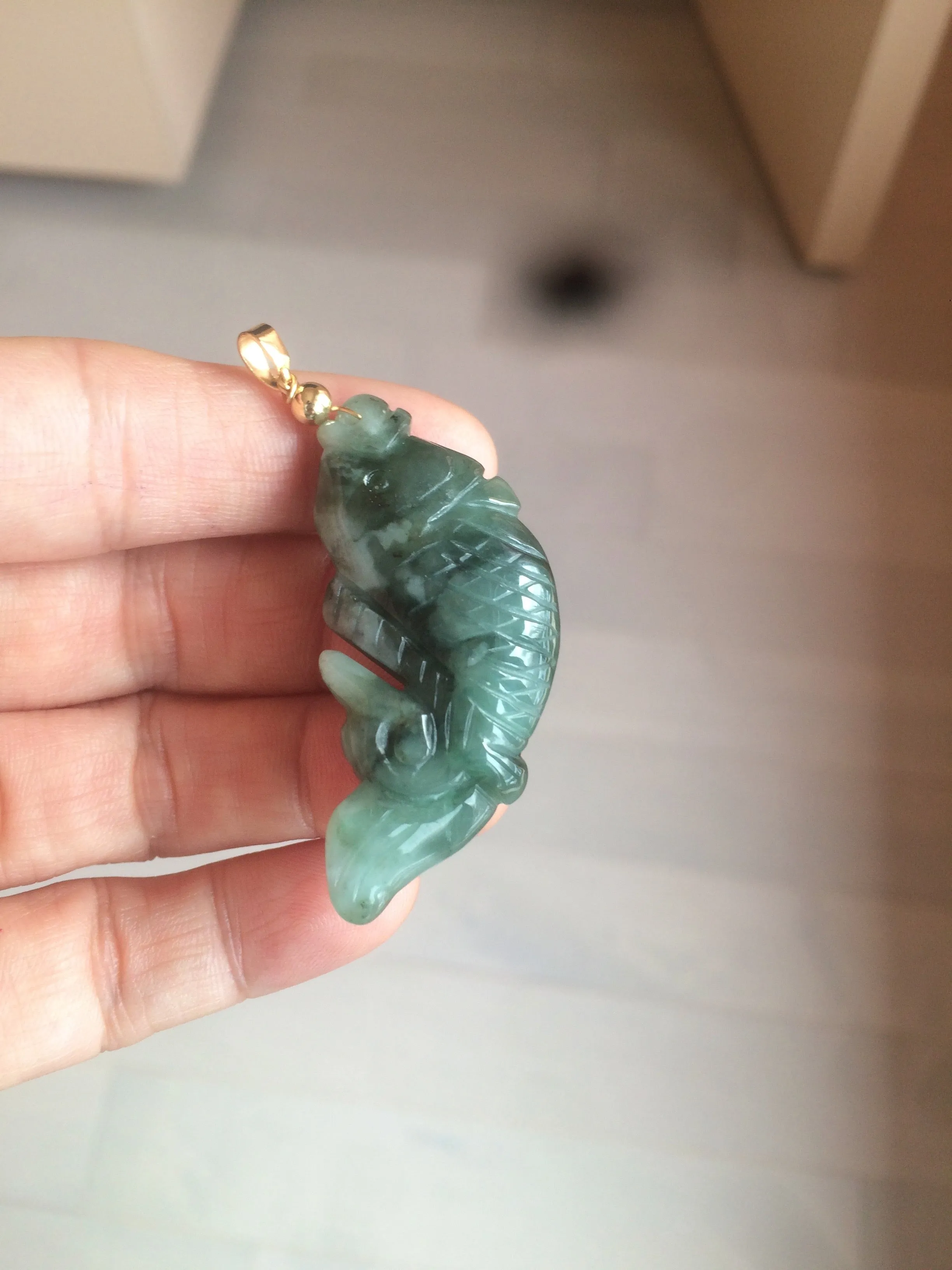 100% Natural clear blue/dark green/yellow jadeite jade 3D fish Pendant/handhold worry stone/Desk decoration BG49