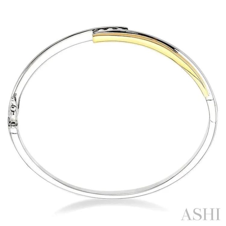 1/6 Ctw Three Stone Round Cut Diamond Bangle in 10K White and Yellow Gold