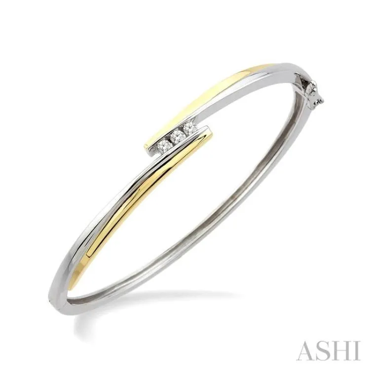 1/6 Ctw Three Stone Round Cut Diamond Bangle in 10K White and Yellow Gold