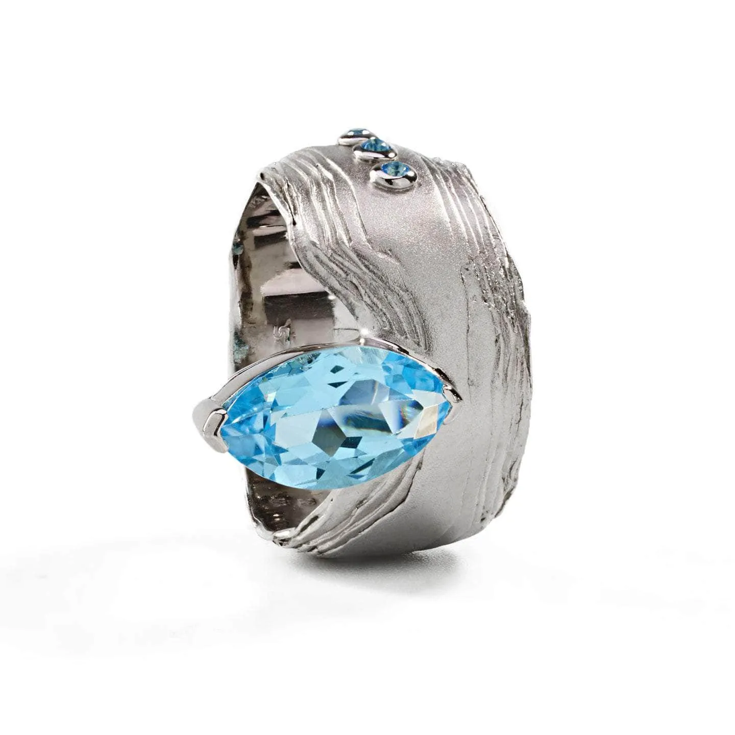 Aevin Blue Topaz Ring