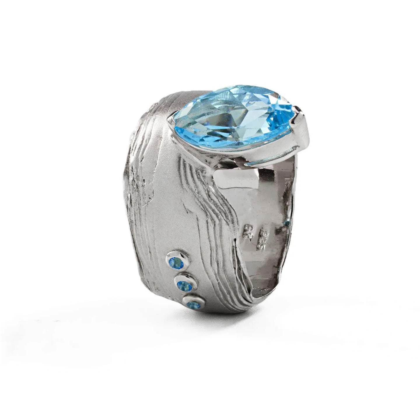 Aevin Blue Topaz Ring