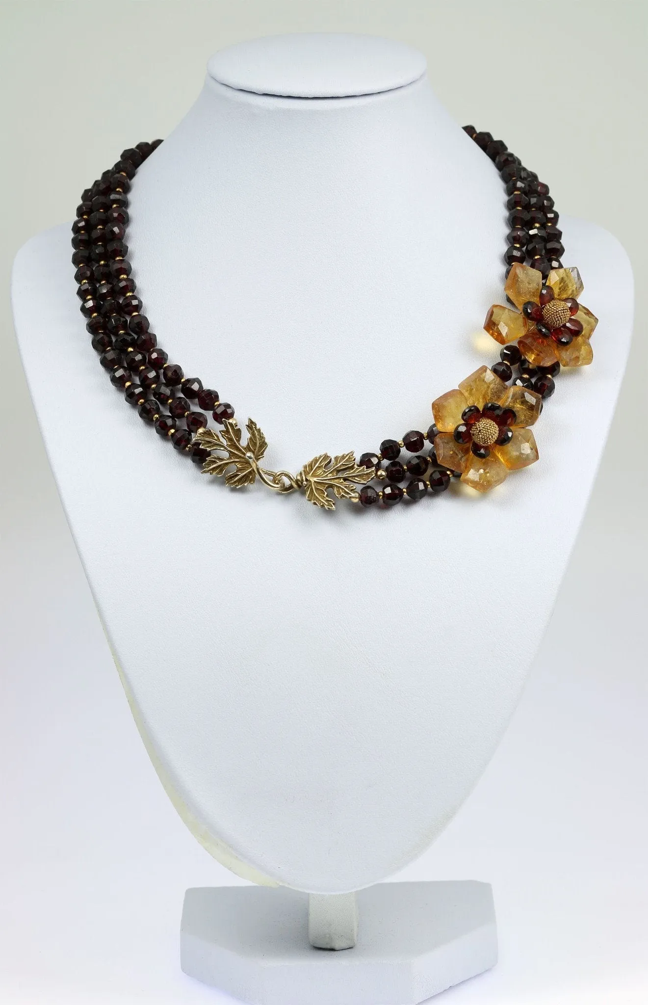 Faceted Garnets and Citrine Flower Necklace