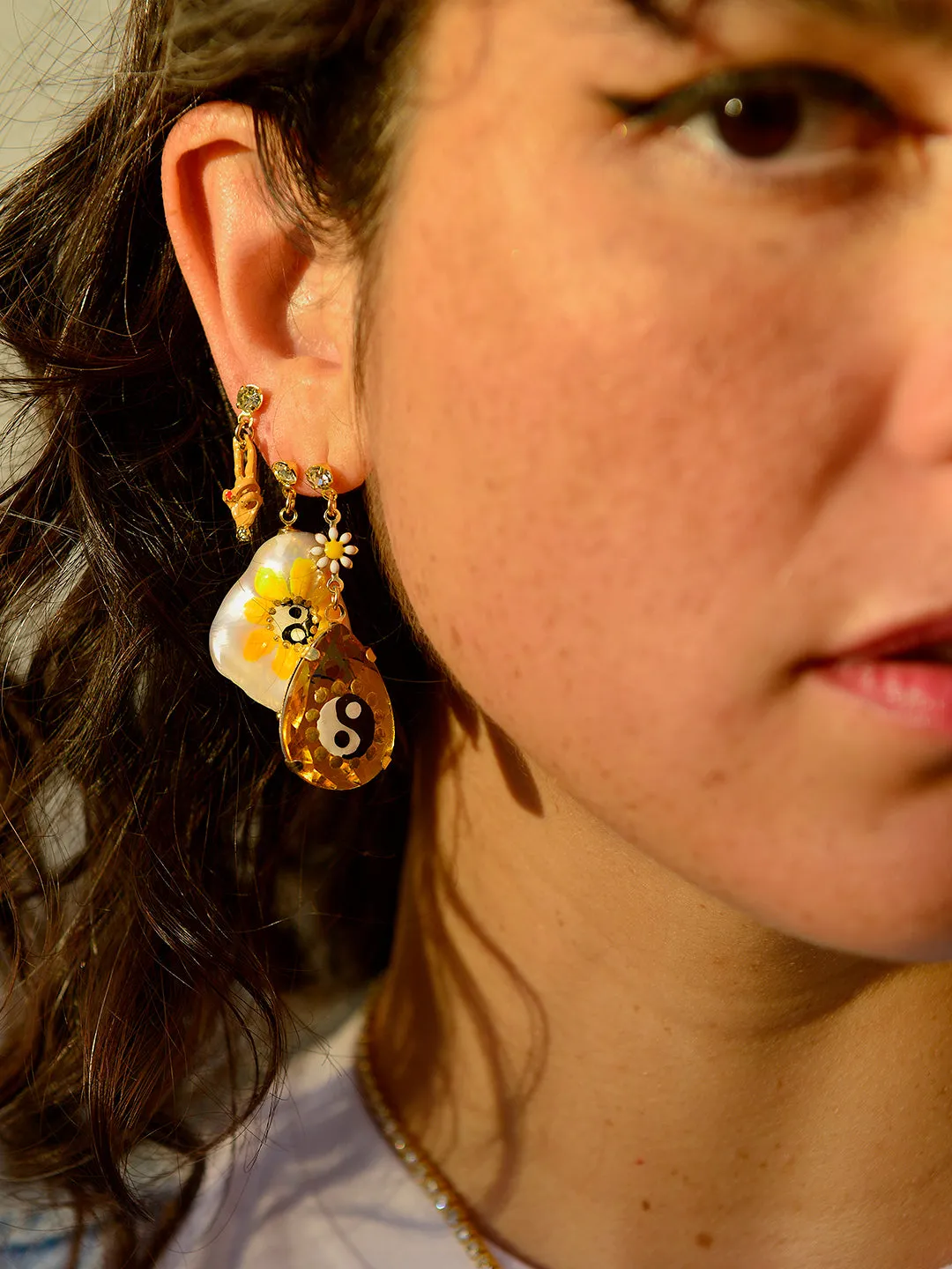 KALEIDOSCOPE DREAM EARRINGS (TOPAZ/YIN YANG)