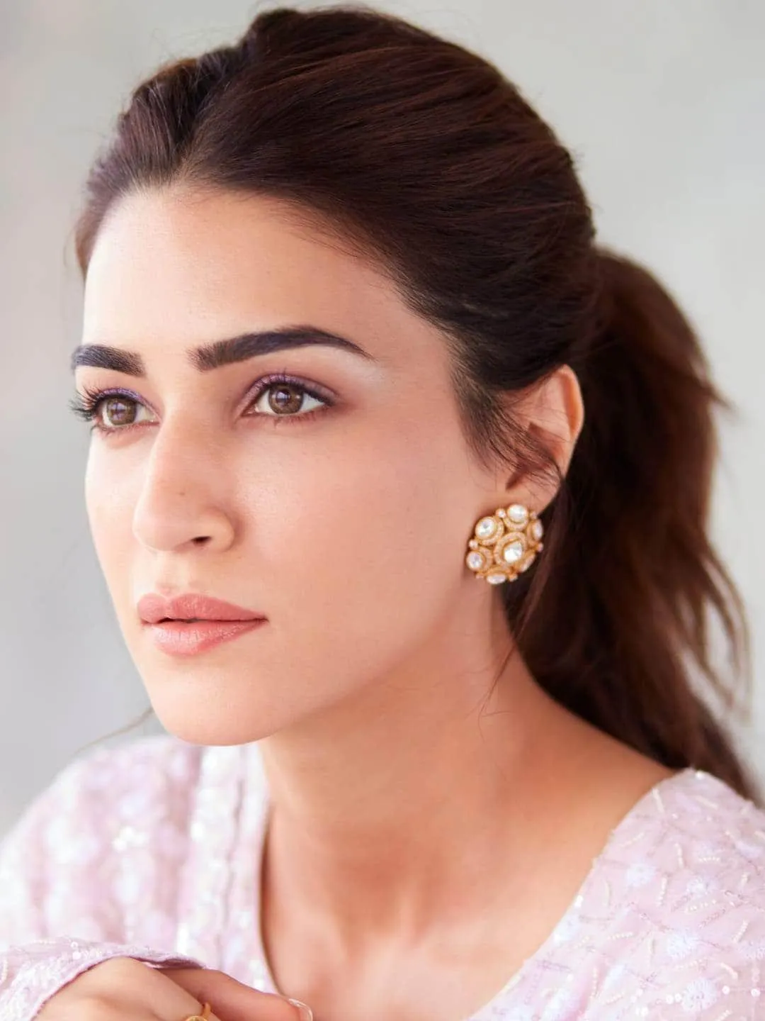 Kriti Sanon In Polki Kundan Studs