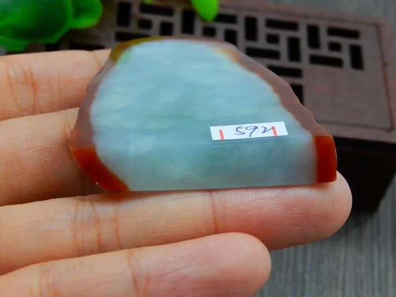 Natural Jade Jadeite Raw (41g, 57X42X7mm)