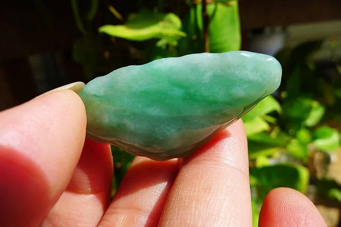 Natural Jade Rough Jadeite Raw (10.5g,4.2X2.2X0.8cm)