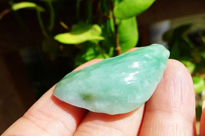 Natural Jade Rough Jadeite Raw (10.5g,4.2X2.2X0.8cm)