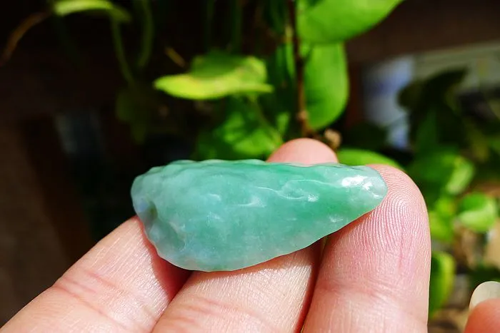 Natural Jade Rough Jadeite Raw (10.5g,4.2X2.2X0.8cm)