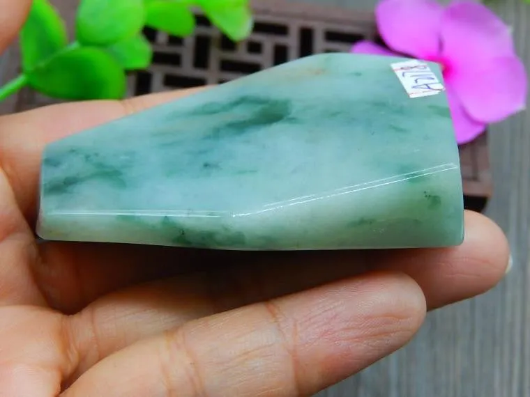 Natural Jade Rough Jadeite Raw (108g, 65X42X20mm)