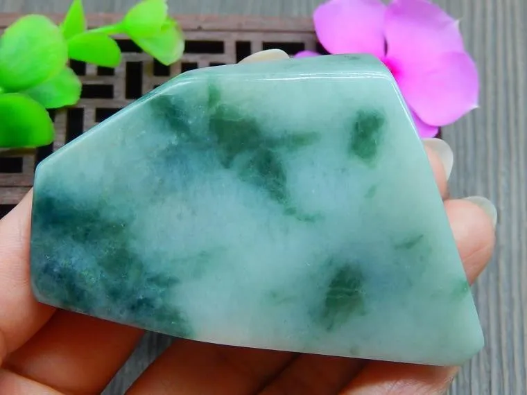 Natural Jade Rough Jadeite Raw (108g, 65X42X20mm)