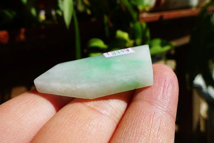 Natural Jade Rough Jadeite Raw (13.5g,4.1X2.3X0.45cm)