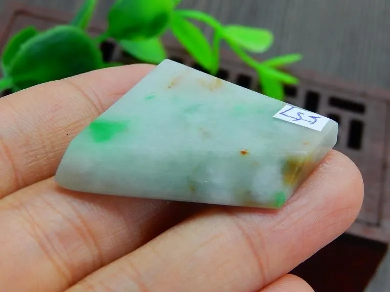 Natural Jade Rough Jadeite Raw (13g, 32X30X5.8mm)