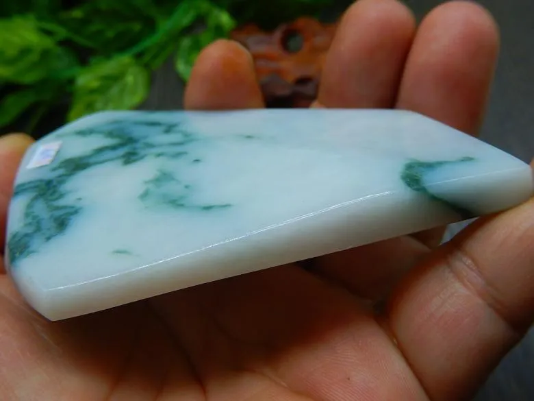 Natural Jade Rough Jadeite Raw (157g, 89X77X11mm)