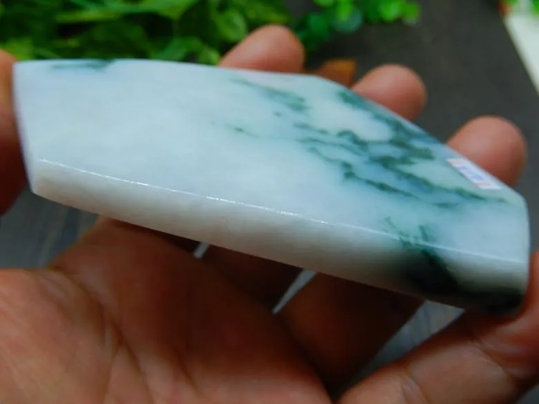 Natural Jade Rough Jadeite Raw (157g, 89X77X11mm)