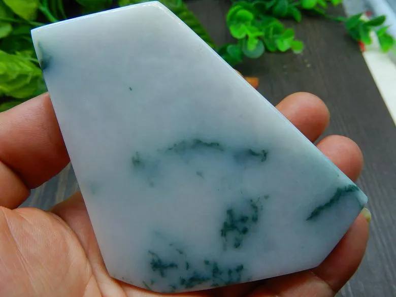 Natural Jade Rough Jadeite Raw (157g, 89X77X11mm)