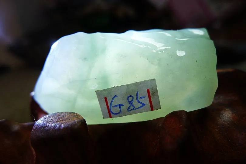 Natural Jade Rough Jadeite Raw (21g,4.2X2X1.4cm)