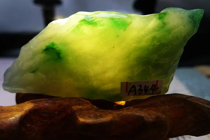 Natural Jade Rough Jadeite Raw (22g,5.7X2.5X0.8cm)