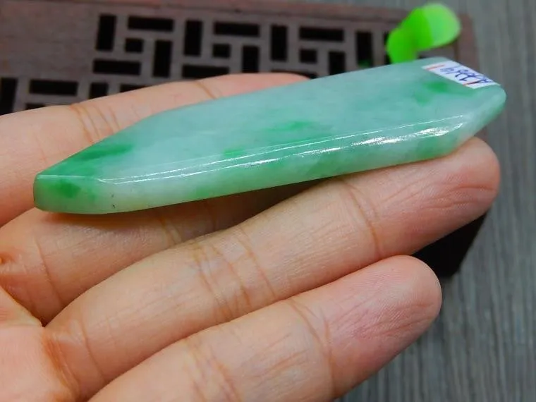 Natural Jade Rough Jadeite Raw (23g, 66X24X5.7mm)