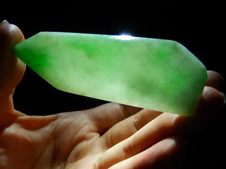 Natural Jade Rough Jadeite Raw (23g, 66X24X5.7mm)