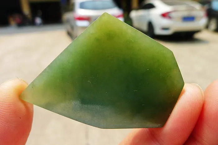 Natural Jade Rough Jadeite Raw (24g,4.3X3.6X0.7cm)