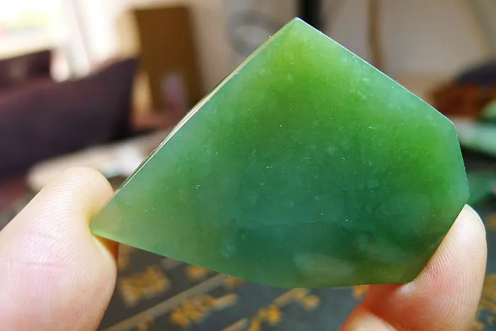 Natural Jade Rough Jadeite Raw (24g,4.3X3.6X0.7cm)