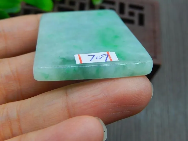 Natural Jade Rough Jadeite Raw (25g, 55X33X4.7mm)