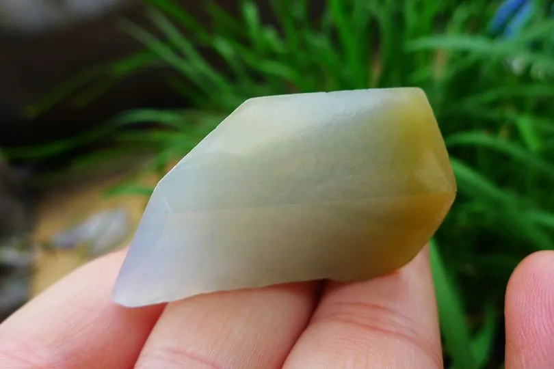 Natural Jade Rough Jadeite Raw (25g,3.8X2.4X1.5cm)