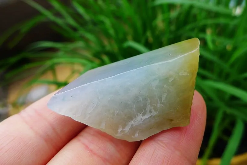 Natural Jade Rough Jadeite Raw (25g,3.8X2.4X1.5cm)