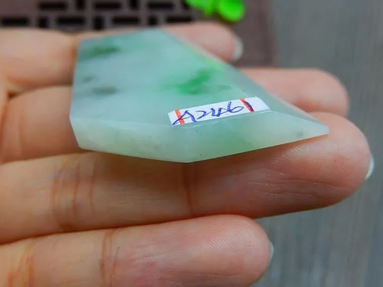 Natural Jade Rough Jadeite Raw (32g, 73X30X5.2mm)