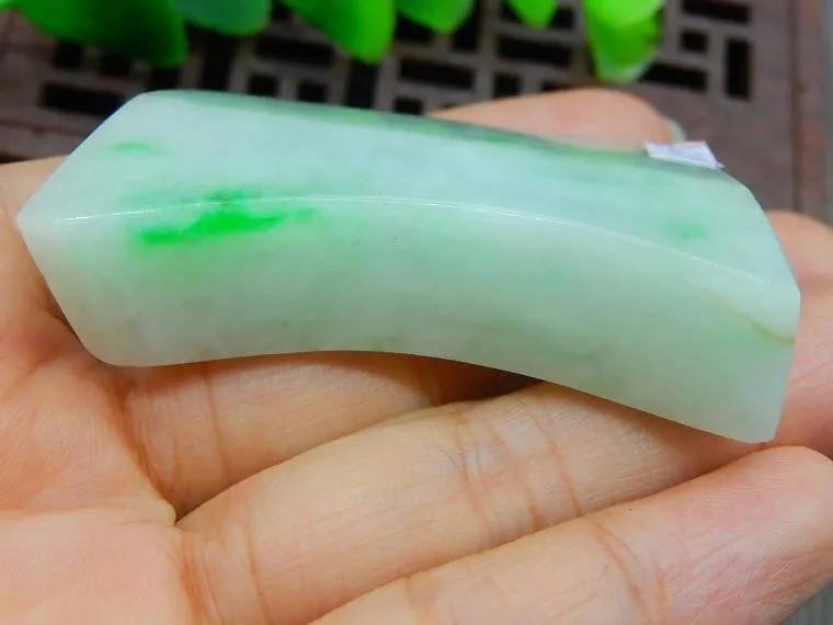 Natural Jade Rough Jadeite Raw (52g, 50X32X13mm)