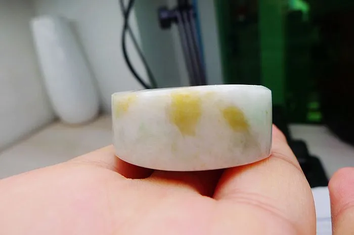 Natural Jade Rough Jadeite Raw (53g,3.7X1.55cm)