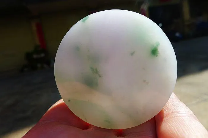 Natural Jade Rough Jadeite Raw (67g,5X1cm)