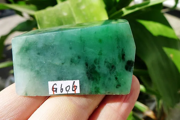 Natural Jade Rough Jadeite Raw (71g,5X3.7X2cm)