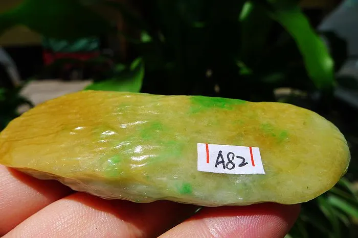 Natural Jade Rough Jadeite Raw (76g,8.3X3.3X1.5cm)