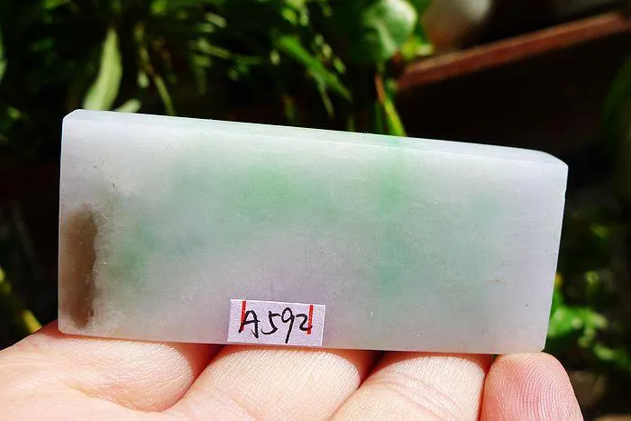 Natural Jade Rough Jadeite Raw (82g,6.5X2.4X2.4cm)