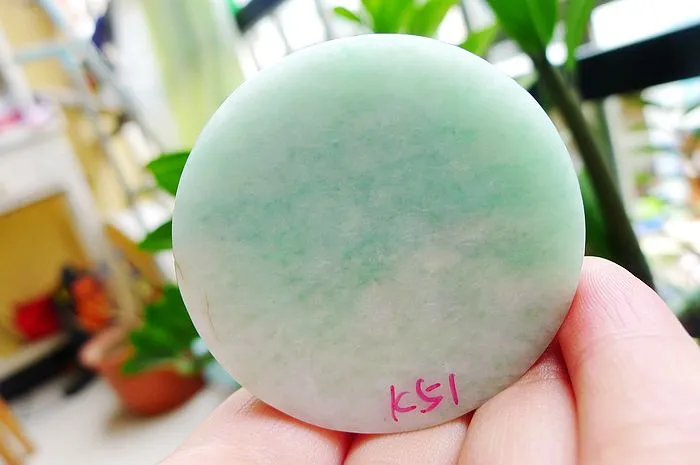 Natural Jade Rough Jadeite Raw (86g,4.9X1.37cm)