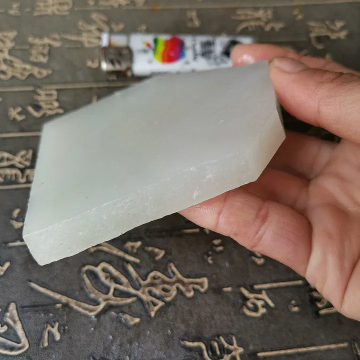 Natural Kunlun Jade Rough Nephrite Raw (245g, 9X8.5X1.2cm)