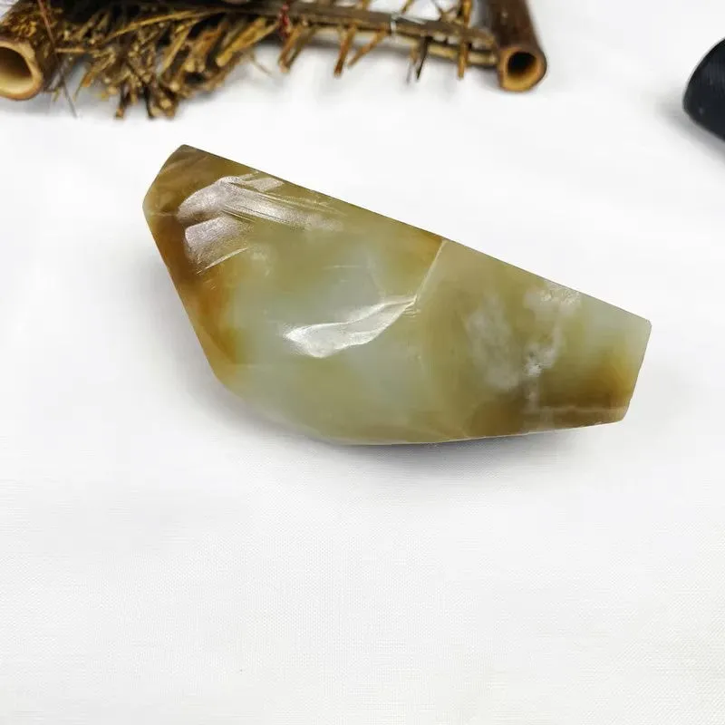 Natural Kunlun Jade Rough Nephrite Raw (250g,8.8X4.2X4.0cm)