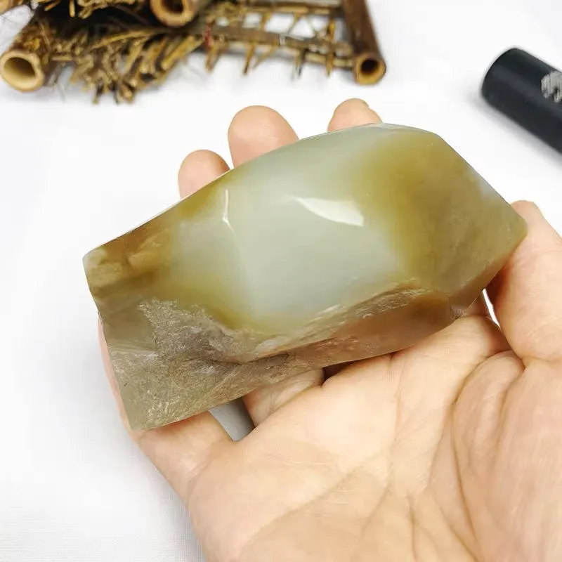 Natural Kunlun Jade Rough Nephrite Raw (250g,8.8X4.2X4.0cm)