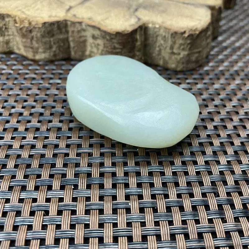 Natural Kunlun Jade Rough Nephrite Raw (62g,5.3X3.5X1.5cm)