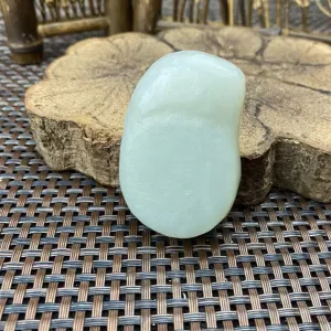 Natural Kunlun Jade Rough Nephrite Raw (62g,5.3X3.5X1.5cm)