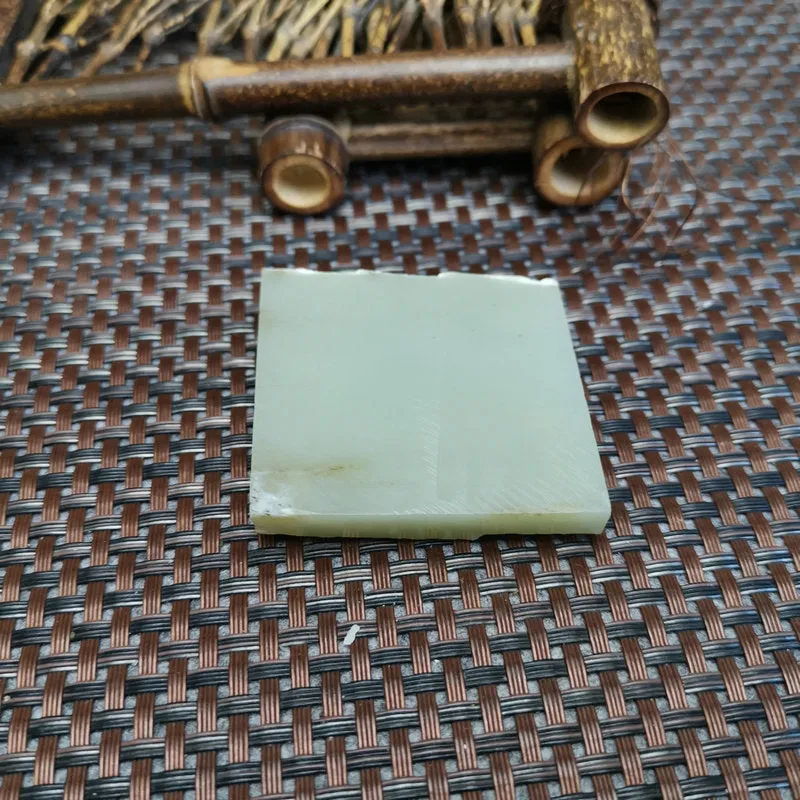 Natural Kunlun Jade Rough Nephrite Raw (80g,5X4.5X1.1cm)