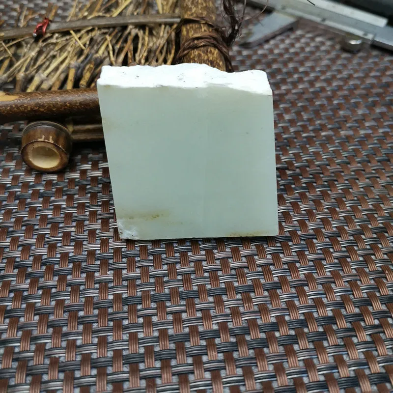 Natural Kunlun Jade Rough Nephrite Raw (80g,5X4.5X1.1cm)