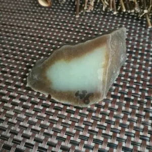 Natural Kunlun Jade Rough Nephrite Raw (89g, 6X3.7X2.5cm)