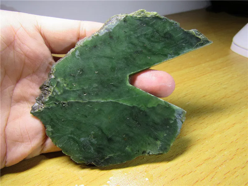 Natural Siberian Jade Rough Russia nephrite Raw (65.65g, 107X82X4.5mm)