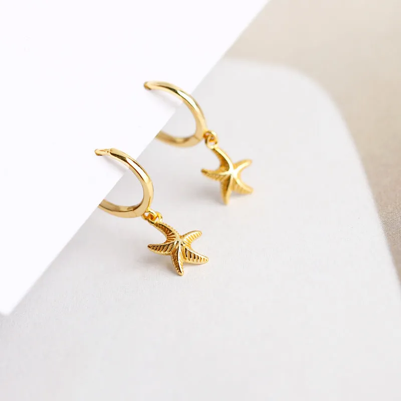 STARFISH HUGGIE HOOP EARRINGS