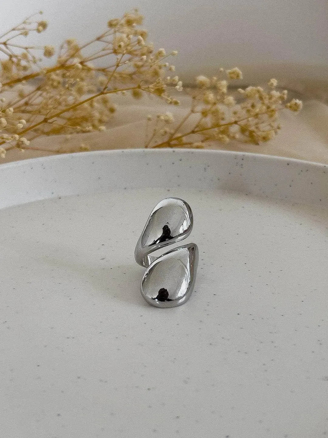 Water Drop Shaped Doublet Rings